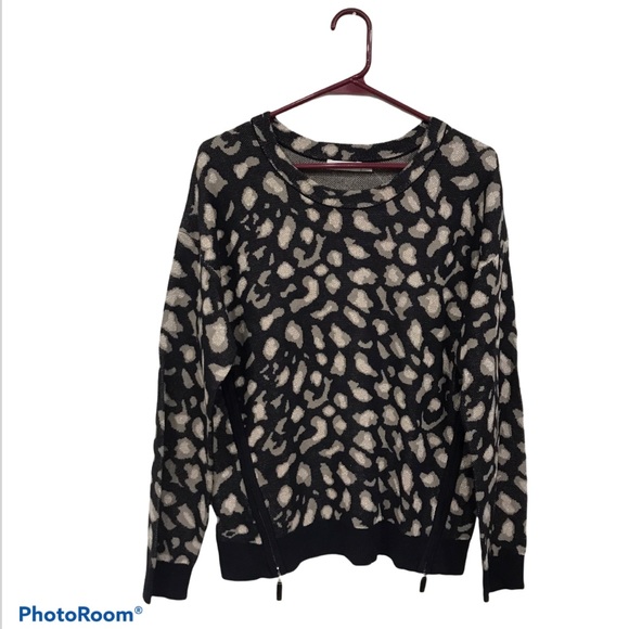 Animal Print Side Zip Sweater Small - Picture 3 of 9
